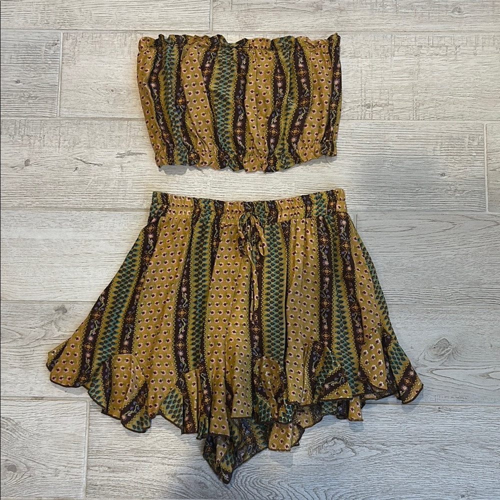 Annabelle Strapless Top and Ruffle Shorts Set